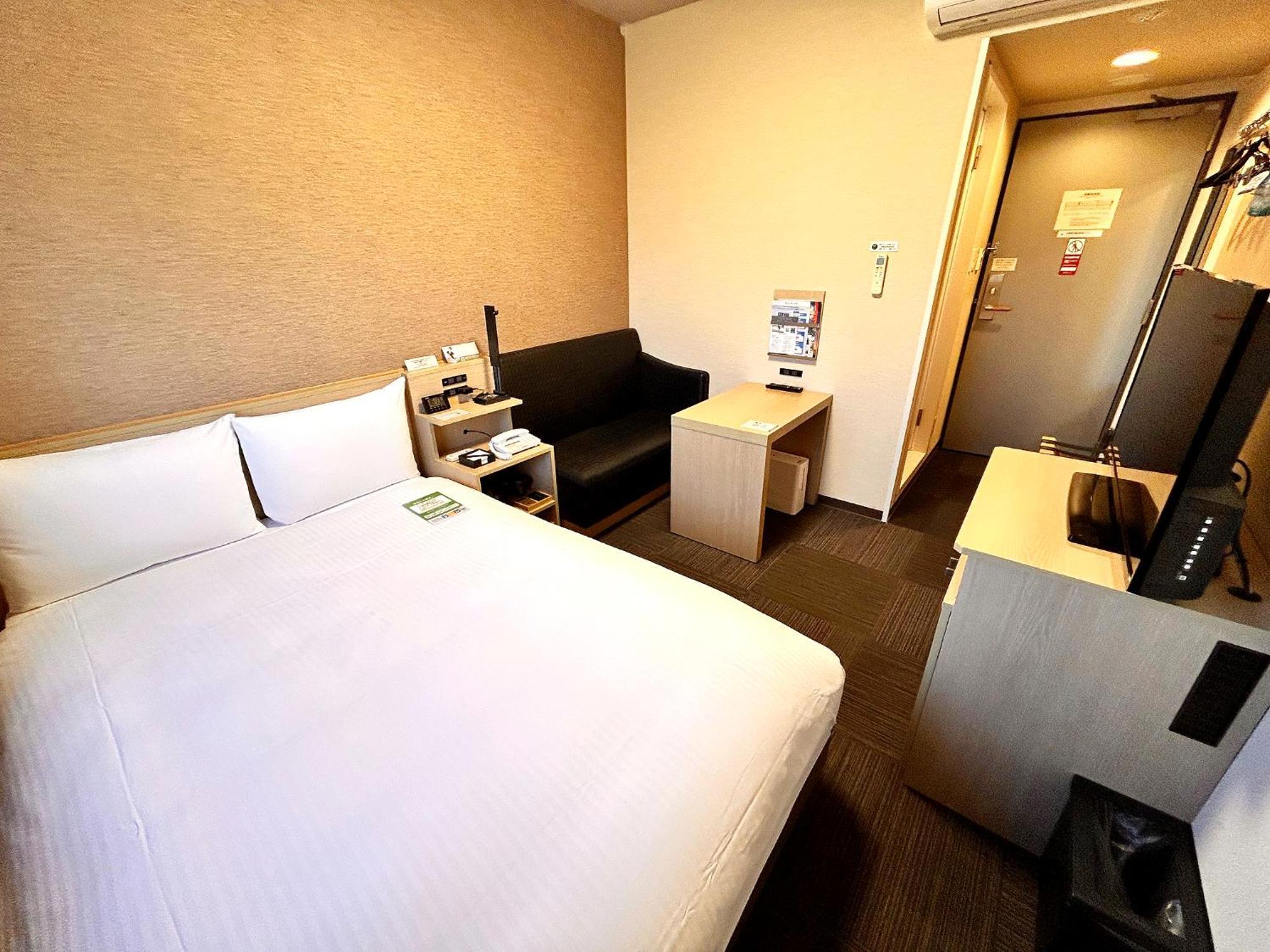Hotel Route-Inn Anan Bagian luar foto